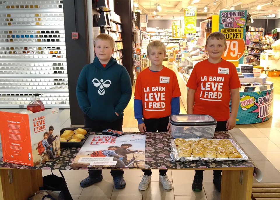 Gutta I Egersund Senter